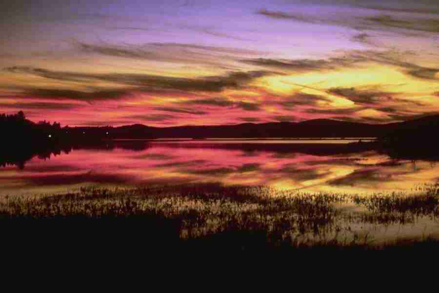 Evening Skies - Corel Professional Photos ></a>
<script language=JavaScript> 
  var txt = 