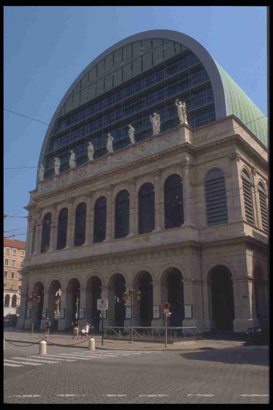 France - Corel Professional Photos ></a>
<script language=JavaScript> 
  var txt = 