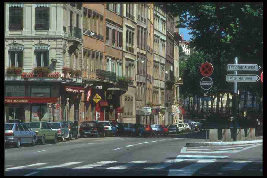 France - Corel Professional Photos ></a>
<script language=JavaScript> 
  var txt = 