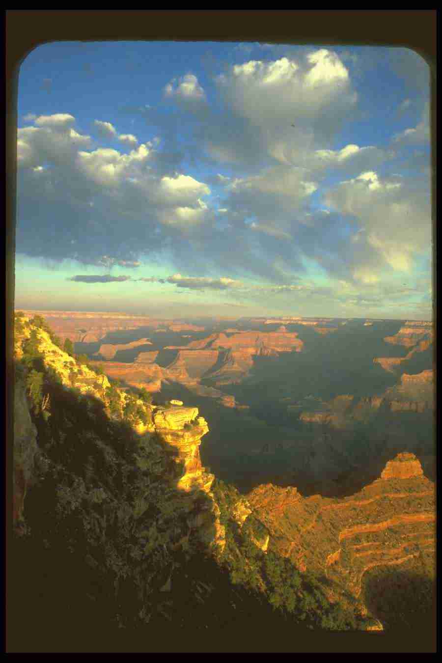 Grand Canyon - Corel Professional Photos ></a>
<script language=JavaScript> 
  var txt = 