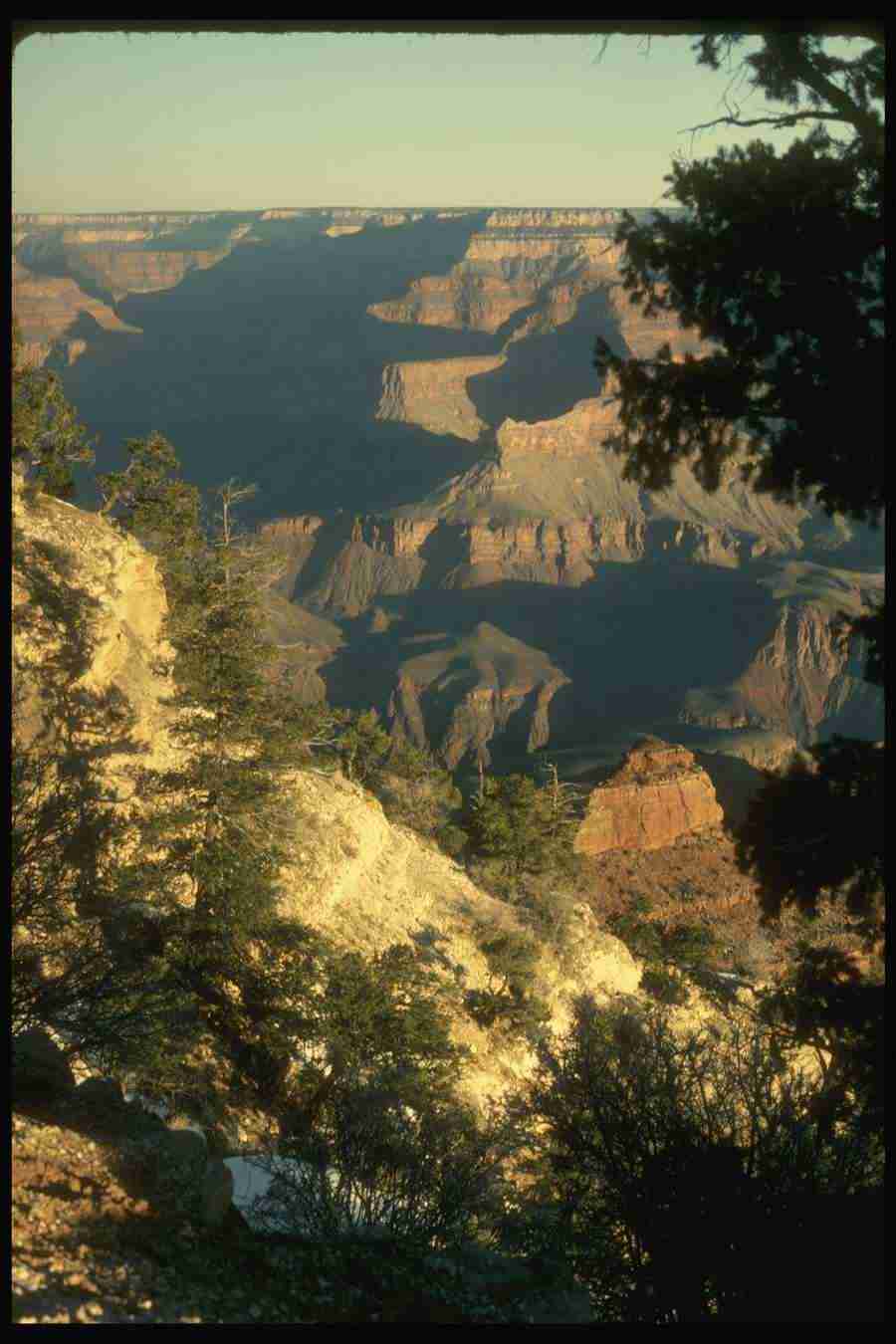 Grand Canyon - Corel Professional Photos ></a>
<script language=JavaScript> 
  var txt = 