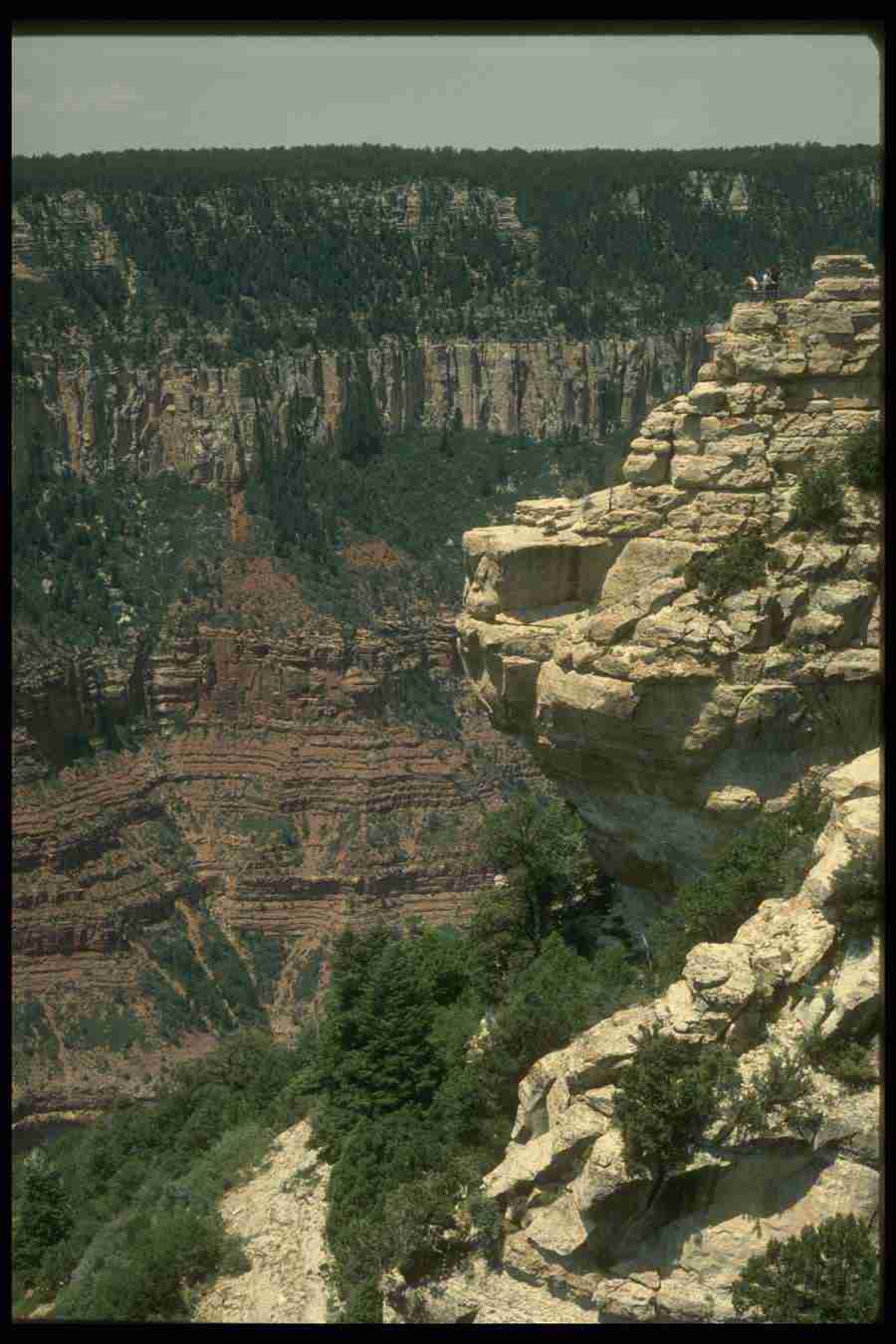 Grand Canyon - Corel Professional Photos ></a>
<script language=JavaScript> 
  var txt = 