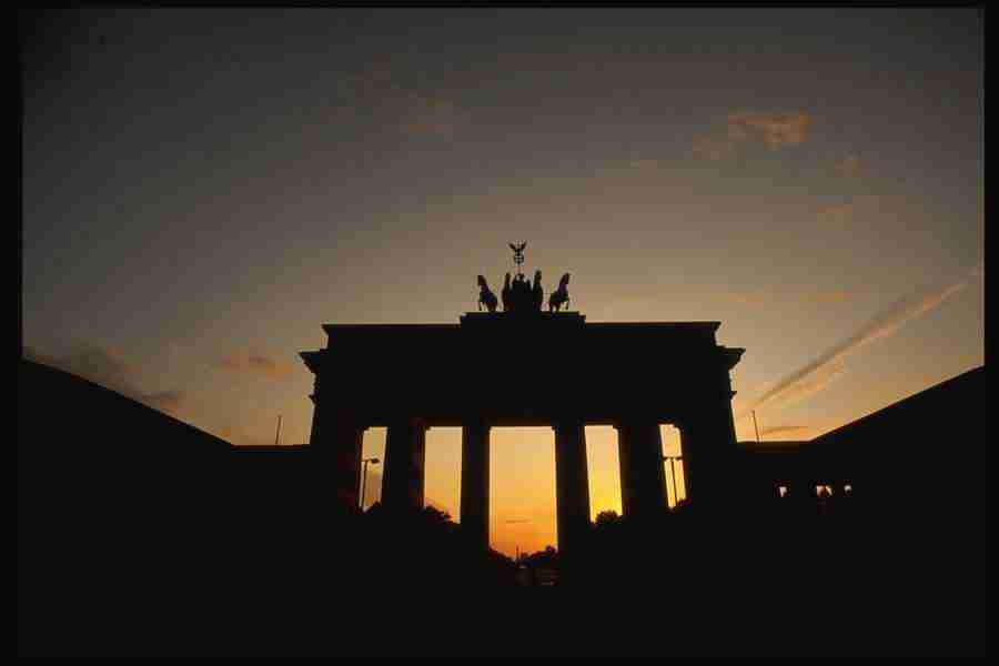 Germany - Corel Professional Photos ></a>
<script language=JavaScript> 
  var txt = 