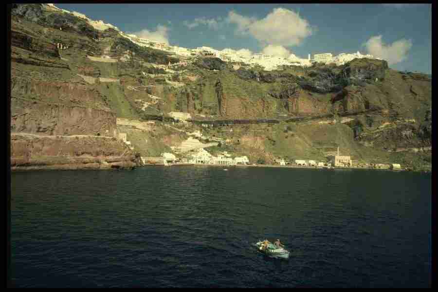 Greek Isles - Corel Professional Photos ></a>
<script language=JavaScript> 
  var txt = 