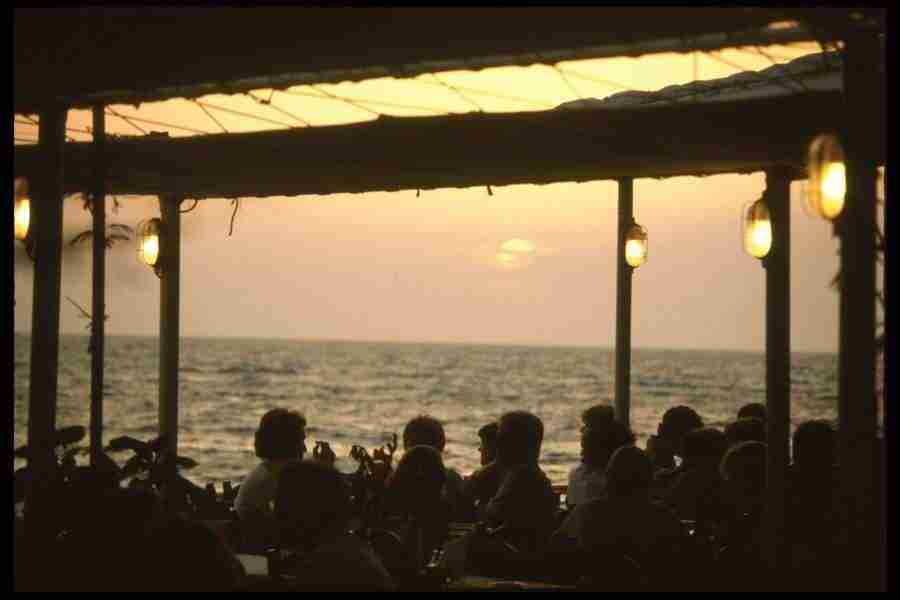 Greek Isles - Corel Professional Photos ></a>
<script language=JavaScript> 
  var txt = 