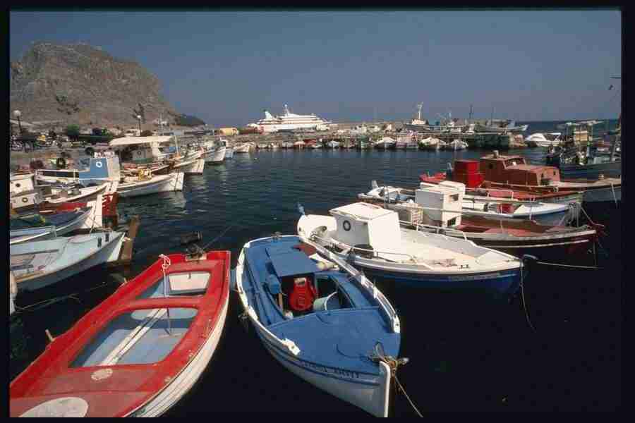 Greek Isles - Corel Professional Photos ></a>
<script language=JavaScript> 
  var txt = 