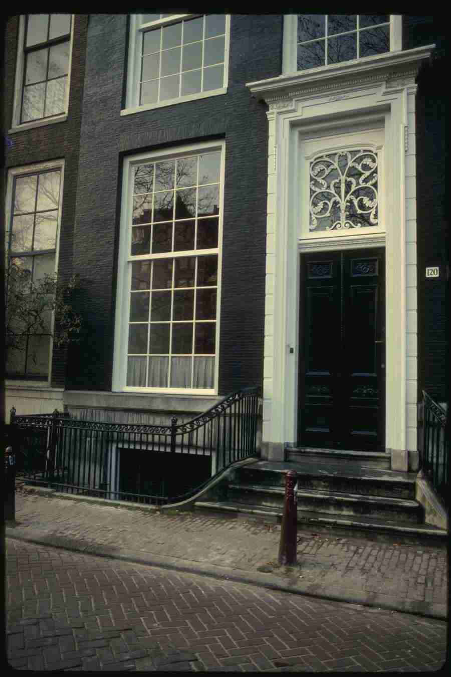 Holland - Corel Professional Photos ></a>
<script language=JavaScript> 
  var txt = 