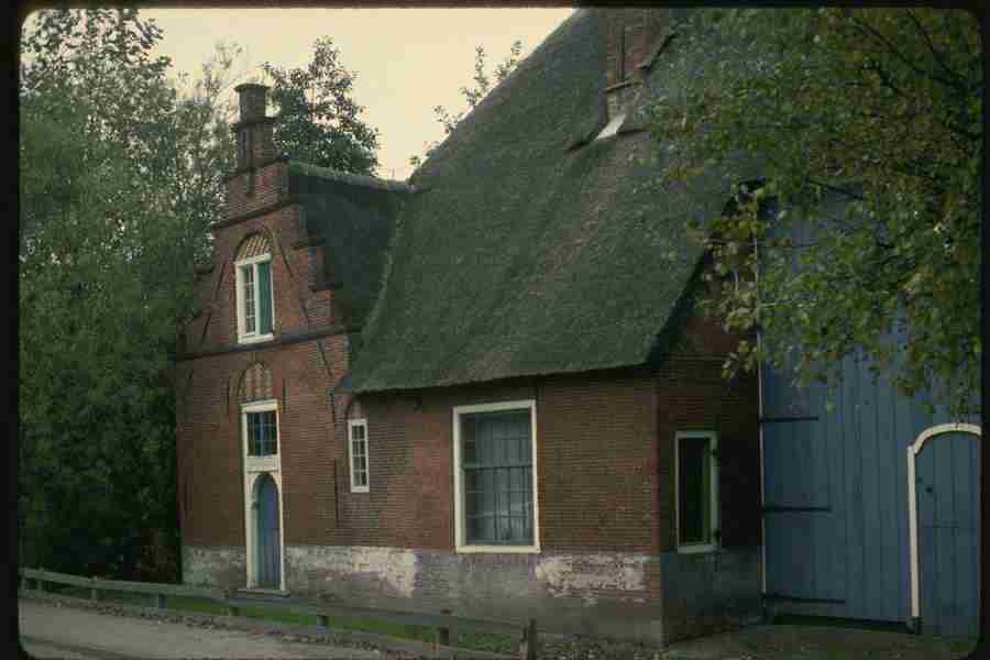 Holland - Corel Professional Photos ></a>
<script language=JavaScript> 
  var txt = 