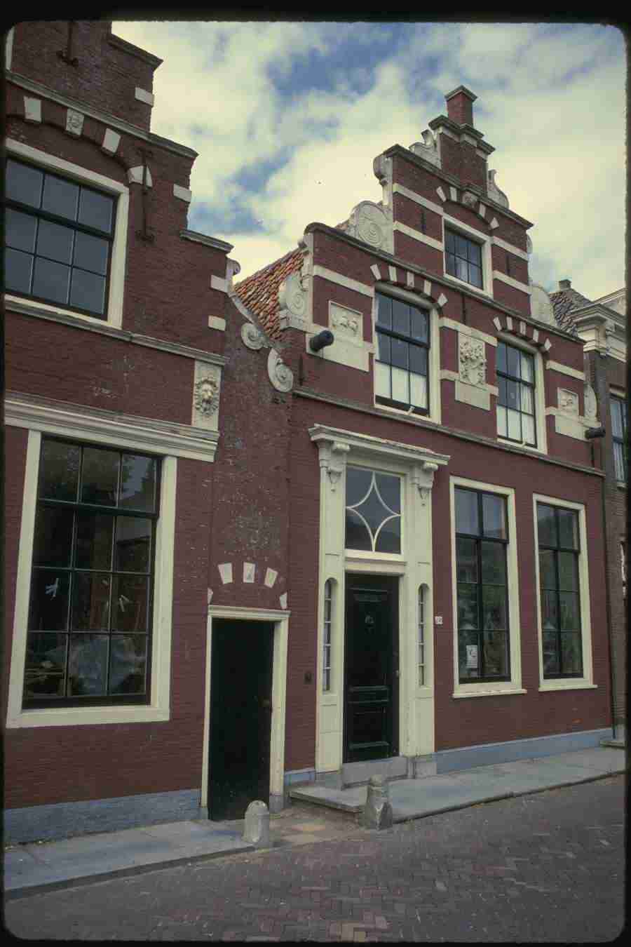 Holland - Corel Professional Photos ></a>
<script language=JavaScript> 
  var txt = 