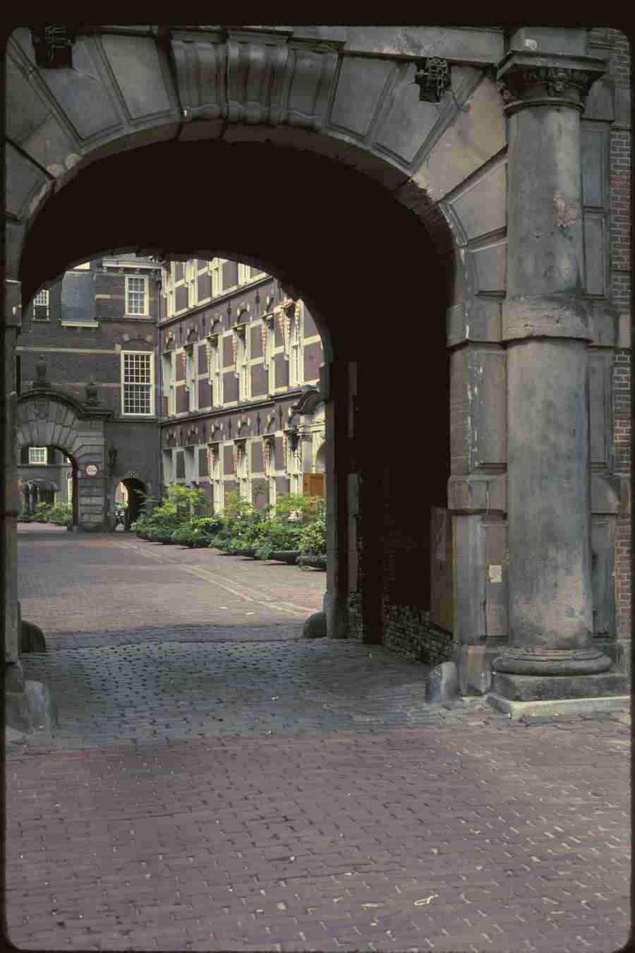 Holland - Corel Professional Photos ></a>
<script language=JavaScript> 
  var txt = 