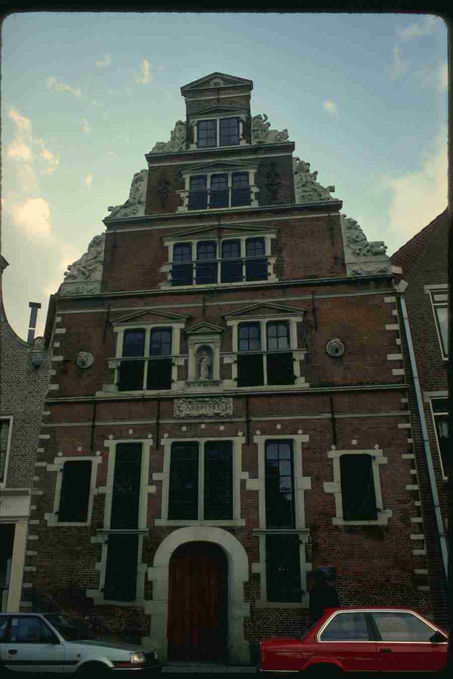 Holland - Corel Professional Photos ></a>
<script language=JavaScript> 
  var txt = 