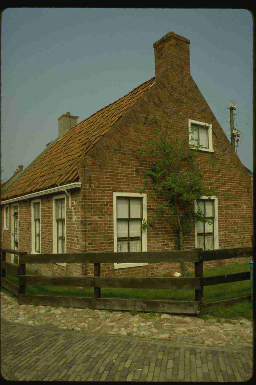 Holland - Corel Professional Photos ></a>
<script language=JavaScript> 
  var txt = 