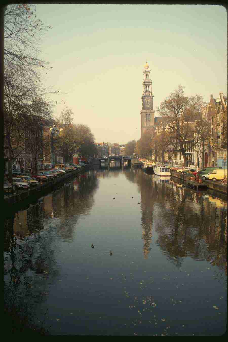 Holland - Corel Professional Photos ></a>
<script language=JavaScript> 
  var txt = 