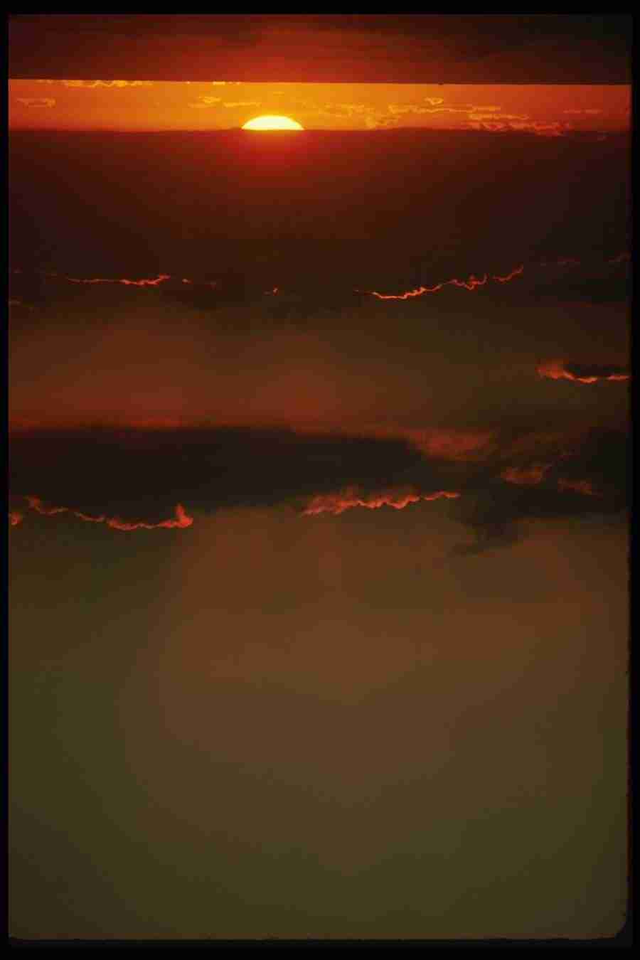 Hawaii - Corel Professional Photos ></a>
<script language=JavaScript> 
  var txt = 