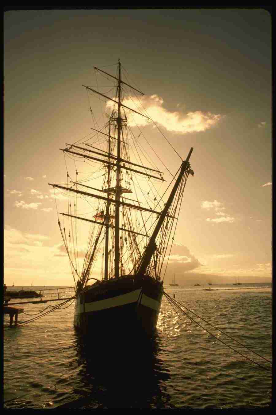 Hawaii - Corel Professional Photos ></a>
<script language=JavaScript> 
  var txt = 