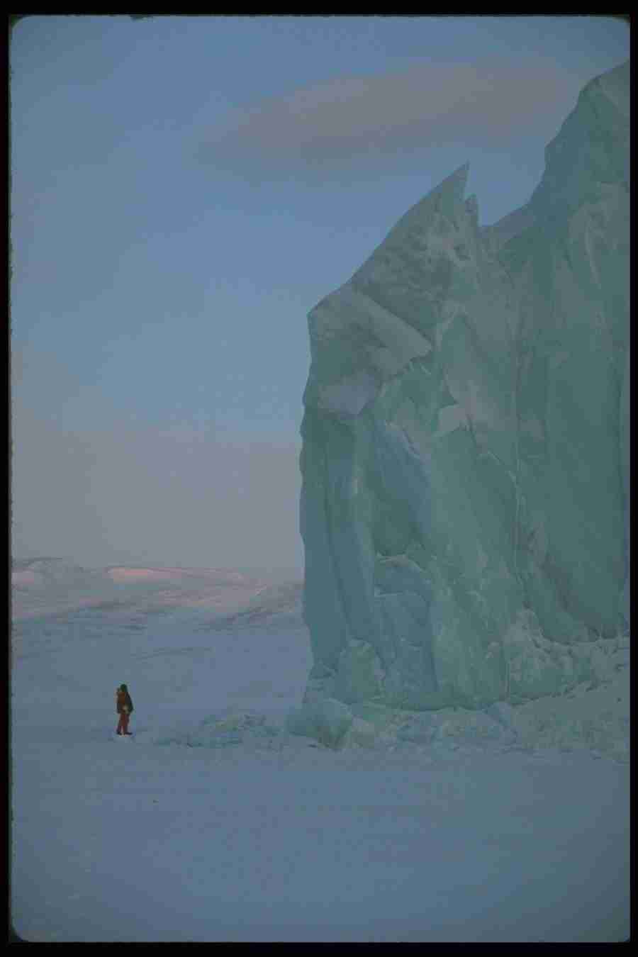 Ice and Icebergs - Corel Professional Photos ></a>
<script language=JavaScript> 
  var txt = 