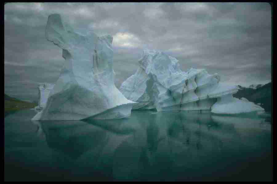 Ice and Icebergs - Corel Professional Photos ></a>
<script language=JavaScript> 
  var txt = 