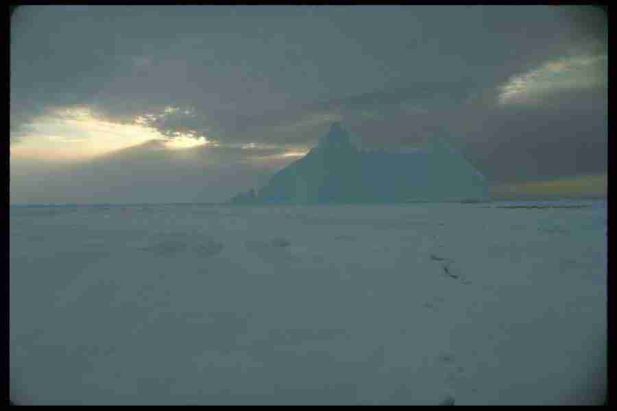 Ice and Icebergs - Corel Professional Photos ></a>
<script language=JavaScript> 
  var txt = 