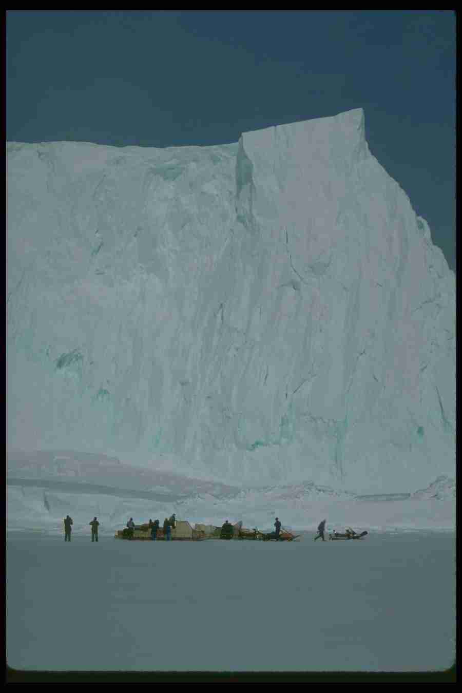 Ice and Icebergs - Corel Professional Photos ></a>
<script language=JavaScript> 
  var txt = 