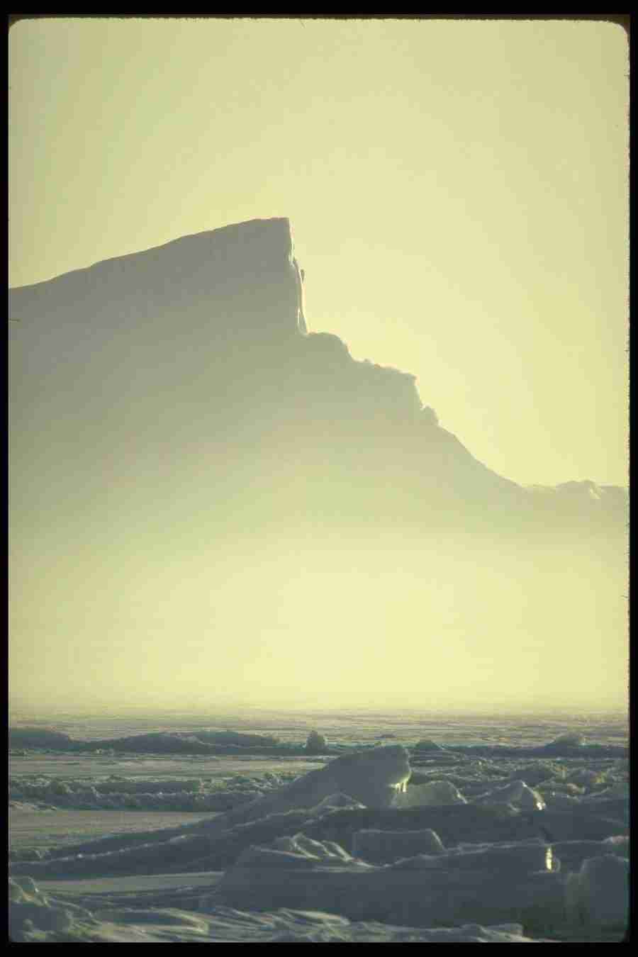 Ice and Icebergs - Corel Professional Photos ></a>
<script language=JavaScript> 
  var txt = 