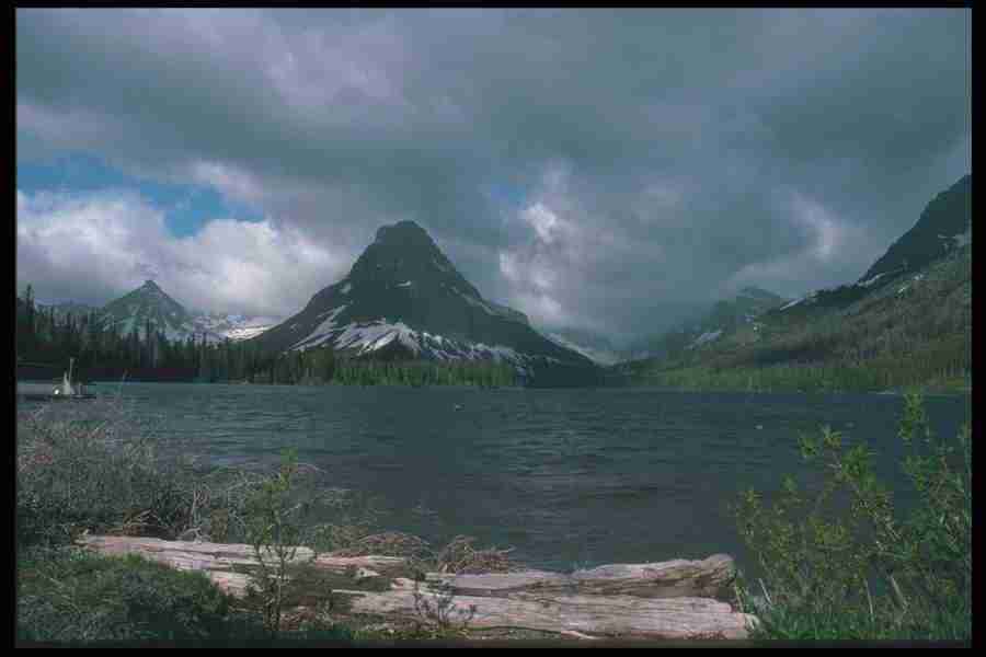 Lakes & Rivers - Corel Professional Photos ></a>
<script language=JavaScript> 
  var txt = 