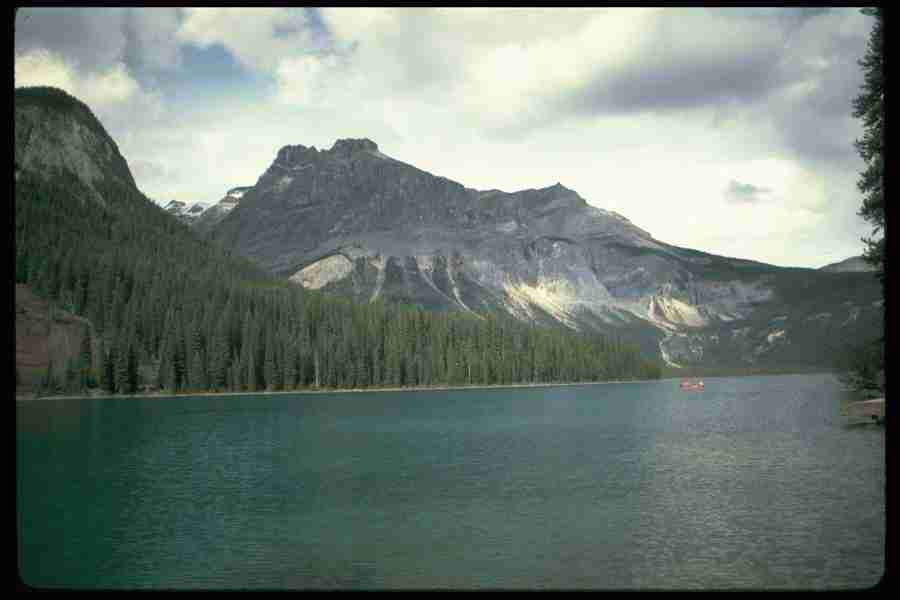 Lakes & Rivers - Corel Professional Photos ></a>
<script language=JavaScript> 
  var txt = 