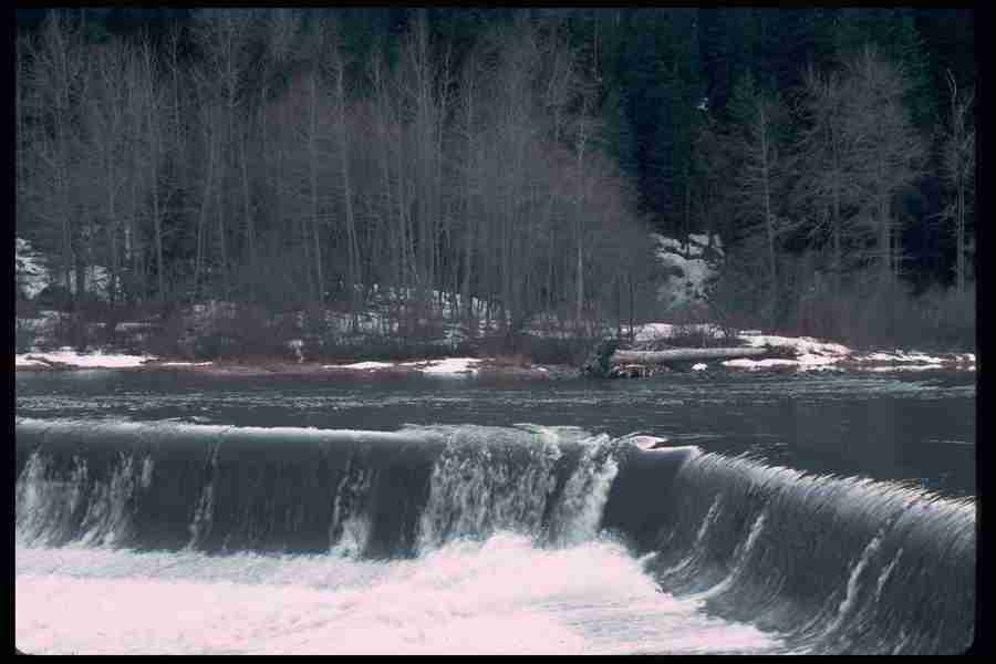 Lakes & Rivers - Corel Professional Photos ></a>
<script language=JavaScript> 
  var txt = 