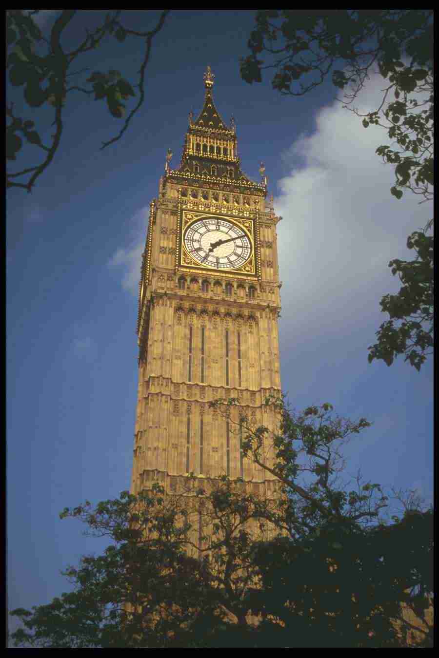 London England - Corel Professional Photos ></a>
<script language=JavaScript> 
  var txt = 