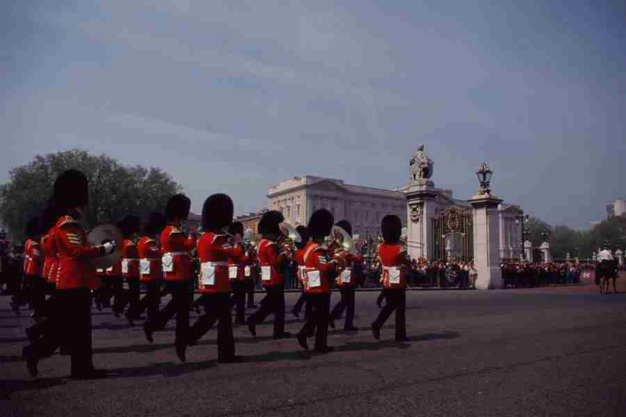 London England - Corel Professional Photos ></a>
<script language=JavaScript> 
  var txt = 