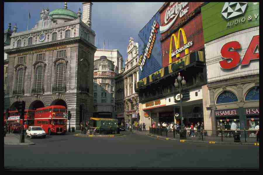 London England - Corel Professional Photos ></a>
<script language=JavaScript> 
  var txt = 