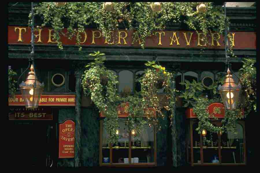 London England - Corel Professional Photos ></a>
<script language=JavaScript> 
  var txt = 