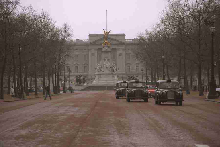 London England - Corel Professional Photos ></a>
<script language=JavaScript> 
  var txt = 