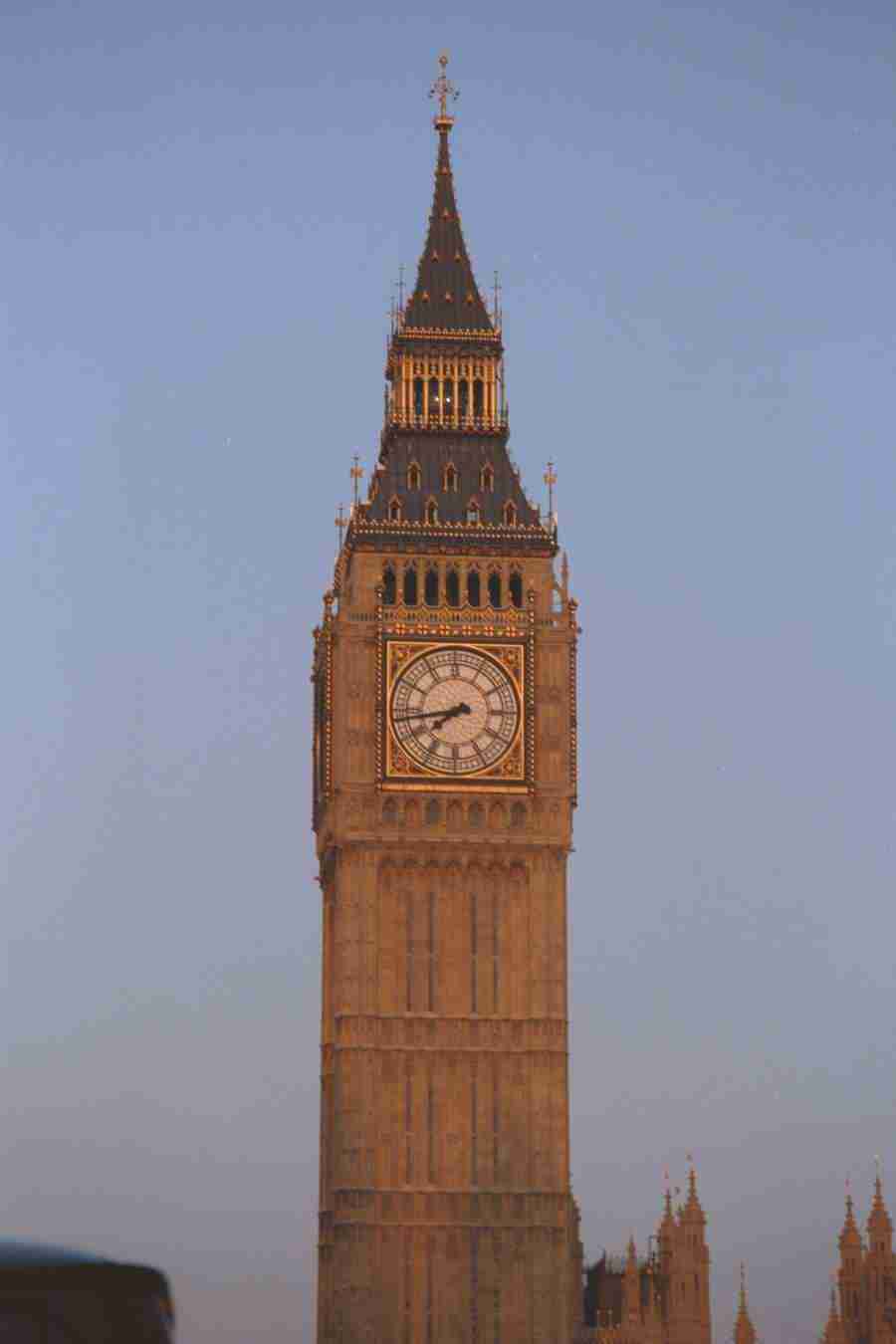 London England - Corel Professional Photos ></a>
<script language=JavaScript> 
  var txt = 