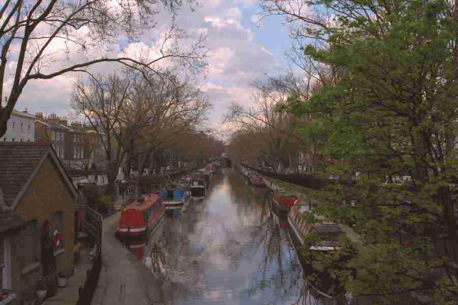 London England - Corel Professional Photos ></a>
<script language=JavaScript> 
  var txt = 