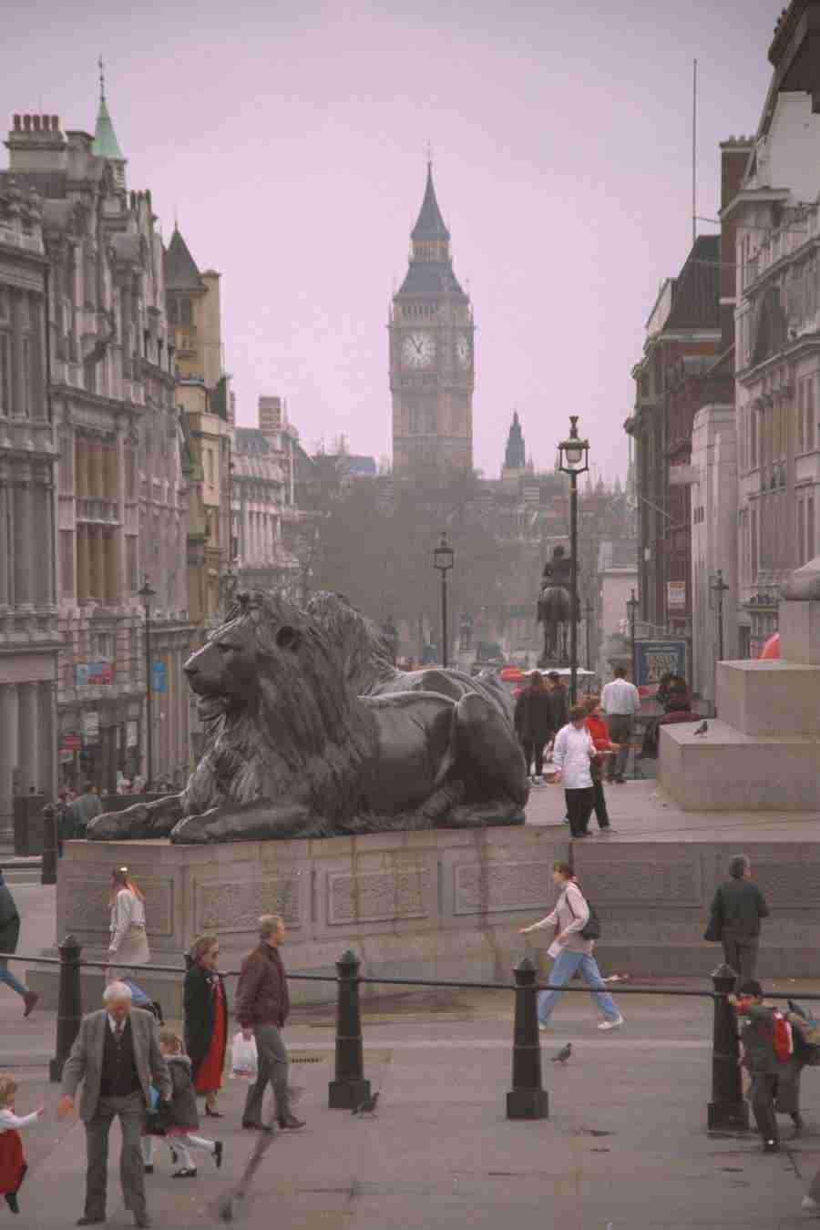 London England - Corel Professional Photos ></a>
<script language=JavaScript> 
  var txt = 