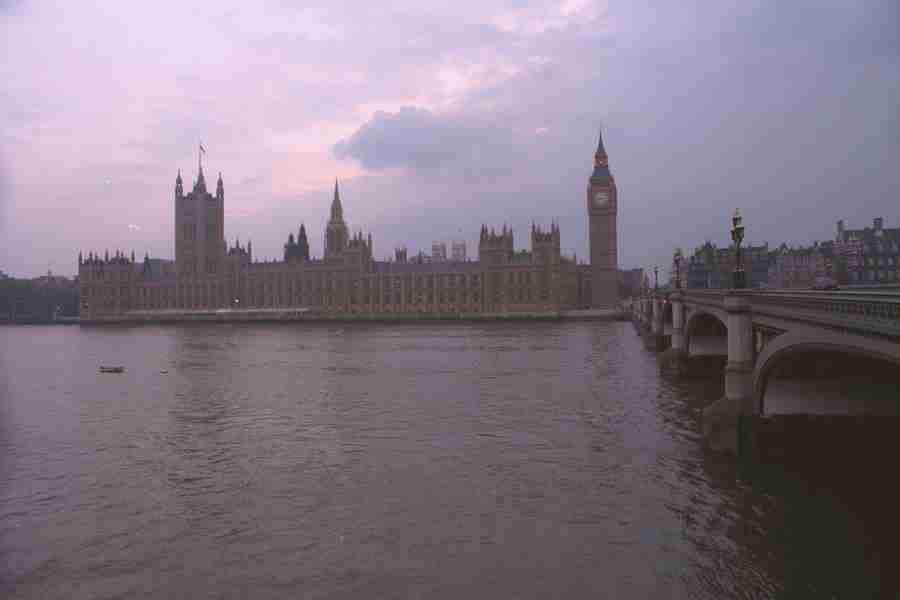 London England - Corel Professional Photos ></a>
<script language=JavaScript> 
  var txt = 