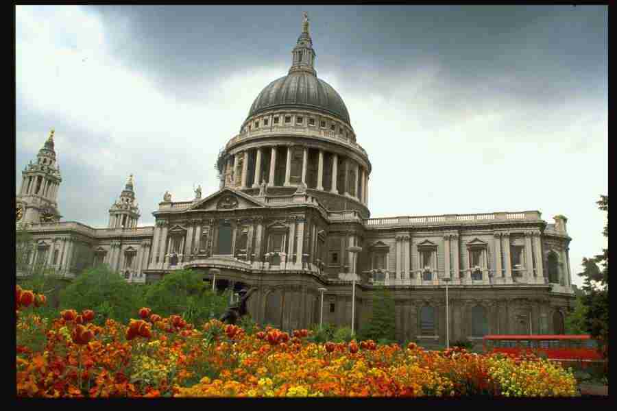 London England - Corel Professional Photos ></a>
<script language=JavaScript> 
  var txt = 