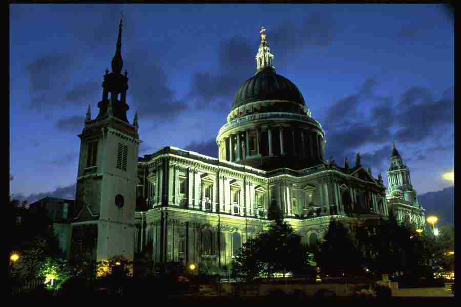 London England - Corel Professional Photos ></a>
<script language=JavaScript> 
  var txt = 