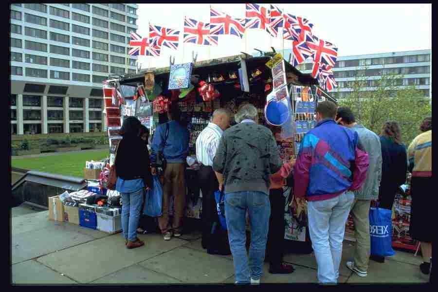 London England - Corel Professional Photos ></a>
<script language=JavaScript> 
  var txt = 