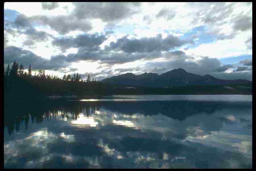 Landscape Of The World - Corel Professional Photos ></a>
<script language=JavaScript> 
  var txt = 