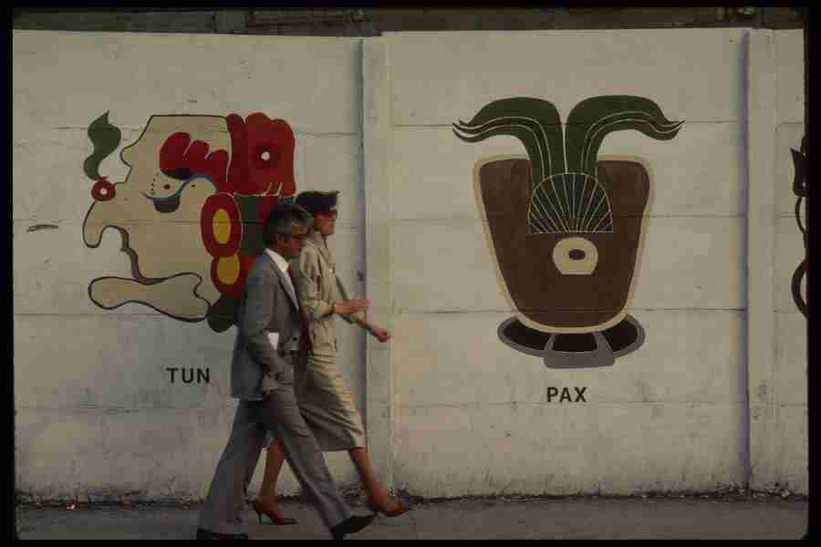 Mexico City - Corel Professional Photos ></a>
<script language=JavaScript> 
  var txt = 