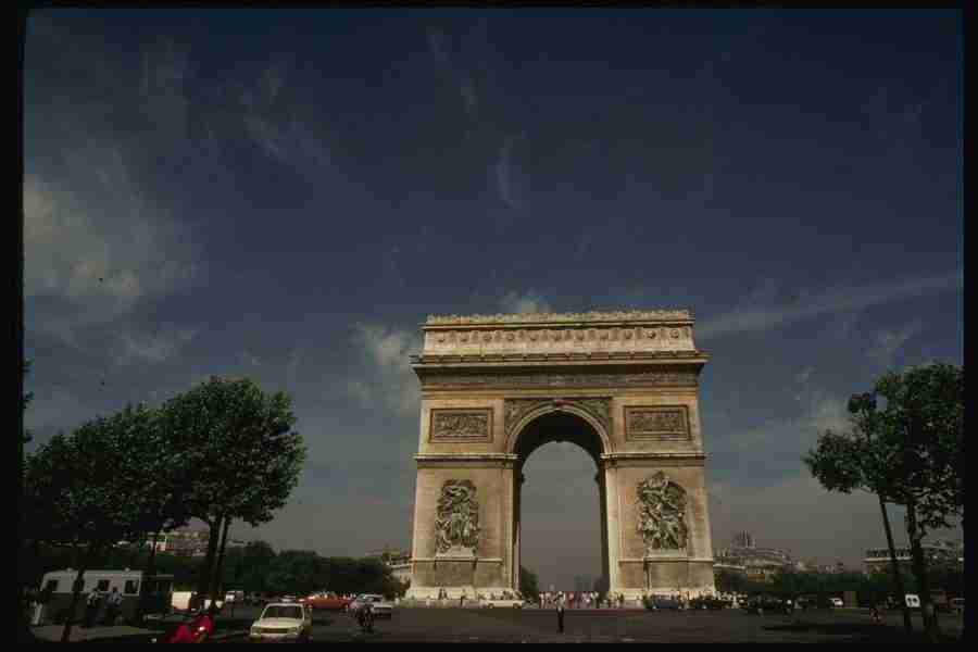 Paris - Corel Professional Photos ></a>
<script language=JavaScript> 
  var txt = 