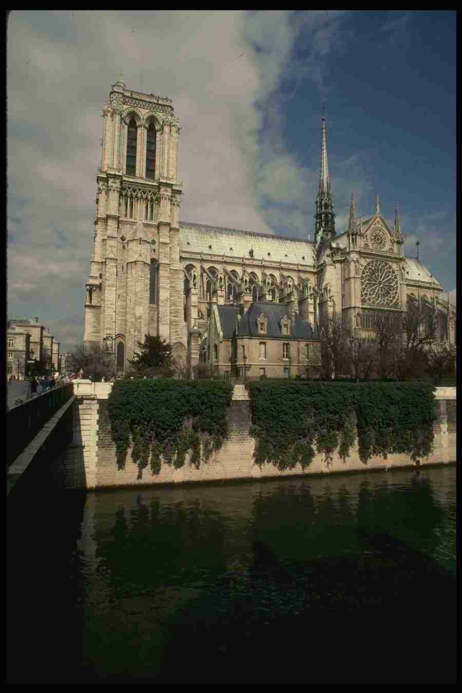 Paris - Corel Professional Photos ></a>
<script language=JavaScript> 
  var txt = 
