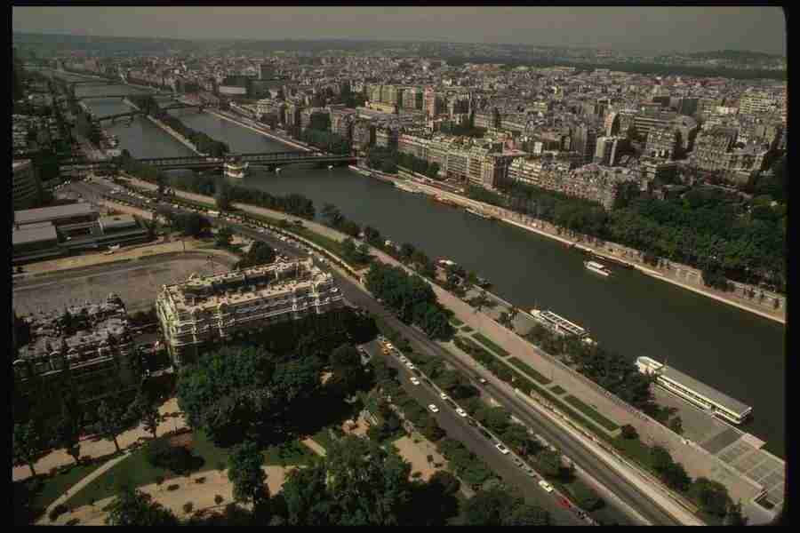 Paris - Corel Professional Photos ></a>
<script language=JavaScript> 
  var txt = 