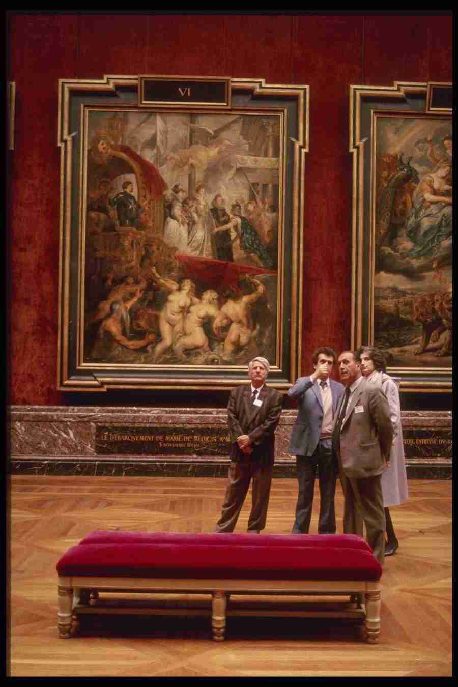 Paris - Corel Professional Photos ></a>
<script language=JavaScript> 
  var txt = 