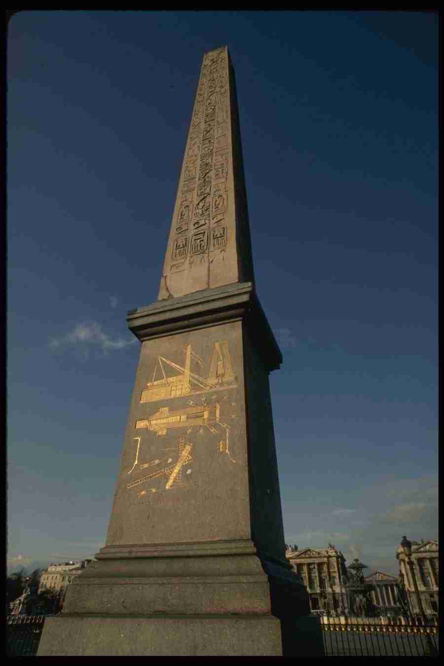 Paris - Corel Professional Photos ></a>
<script language=JavaScript> 
  var txt = 