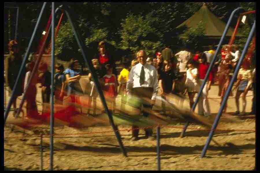 Paris - Corel Professional Photos ></a>
<script language=JavaScript> 
  var txt = 