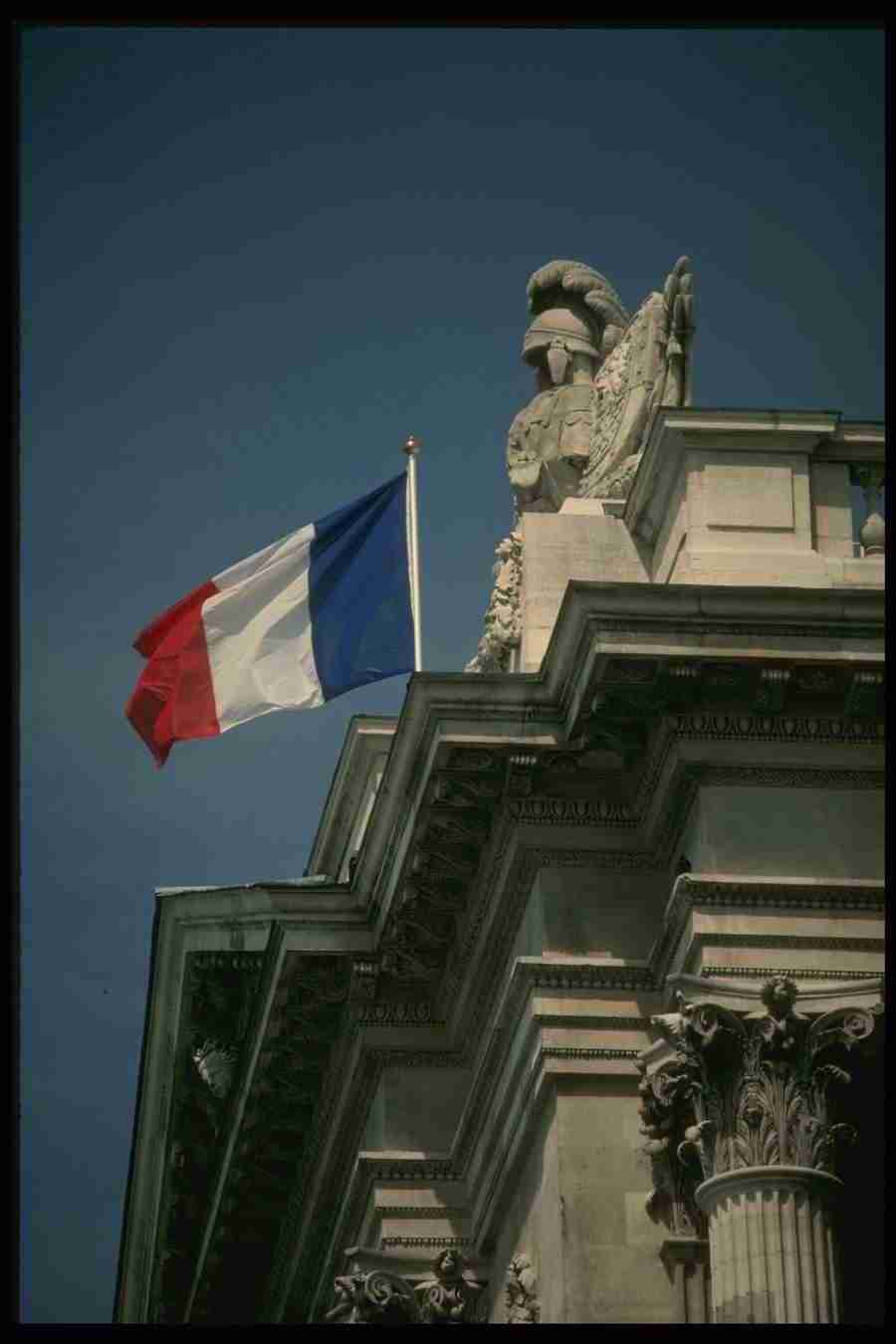 Paris - Corel Professional Photos ></a>
<script language=JavaScript> 
  var txt = 
