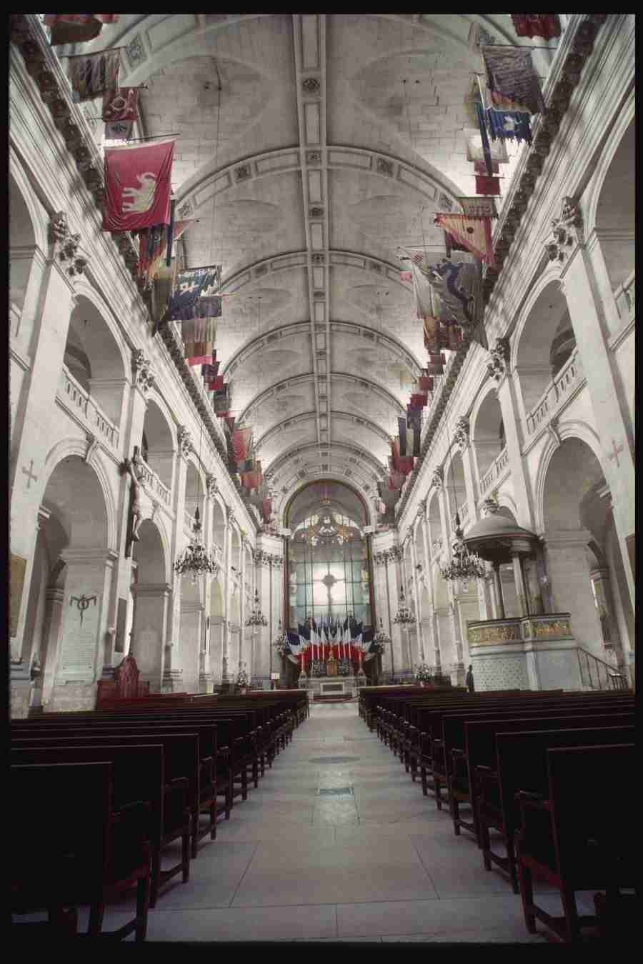 Paris - Corel Professional Photos ></a>
<script language=JavaScript> 
  var txt = 