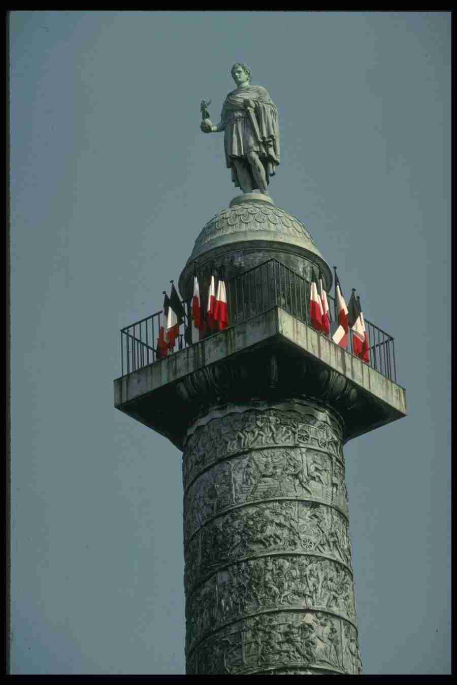 Paris - Corel Professional Photos ></a>
<script language=JavaScript> 
  var txt = 